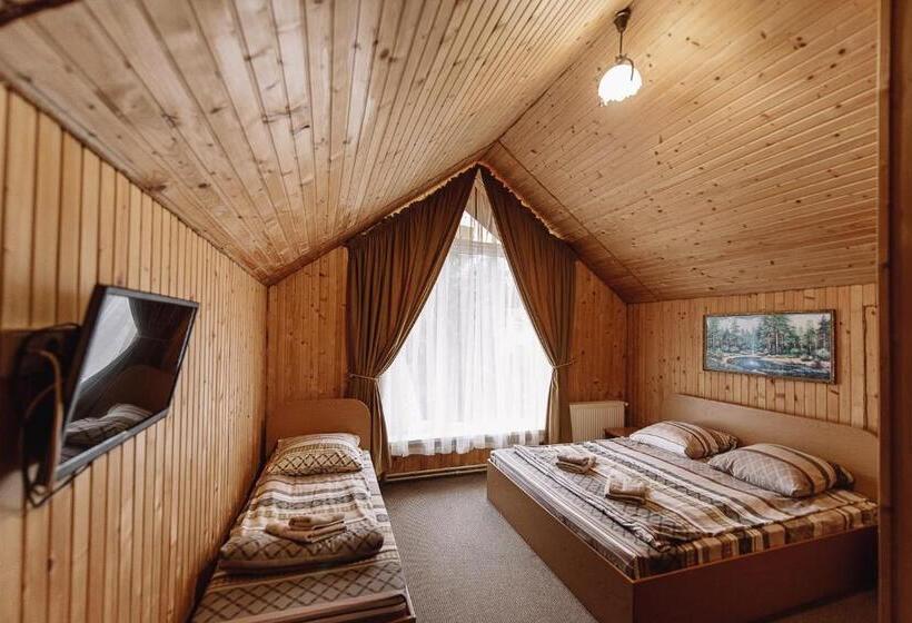 اتاق استاندارد سه نفره, Toga