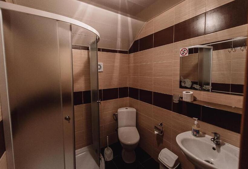 اتاق استاندارد چهار تخته, Toga