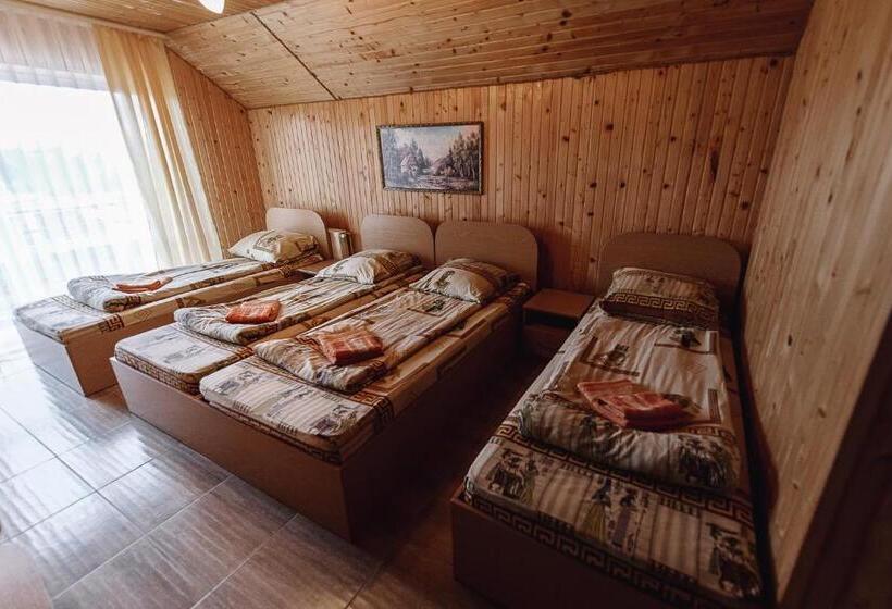 اتاق استاندارد چهار تخته, Toga