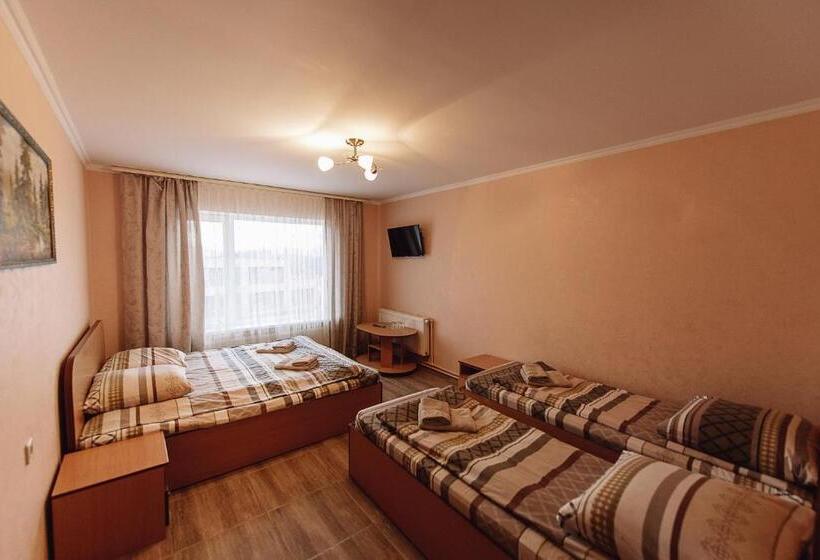 اتاق استاندارد چهار تخته, Toga