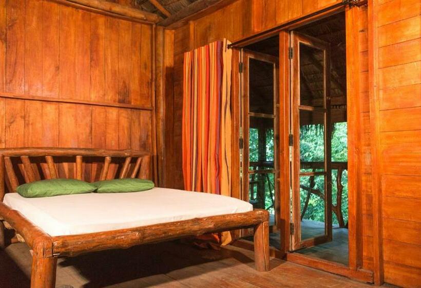 חדר משפחתי, Jungle River