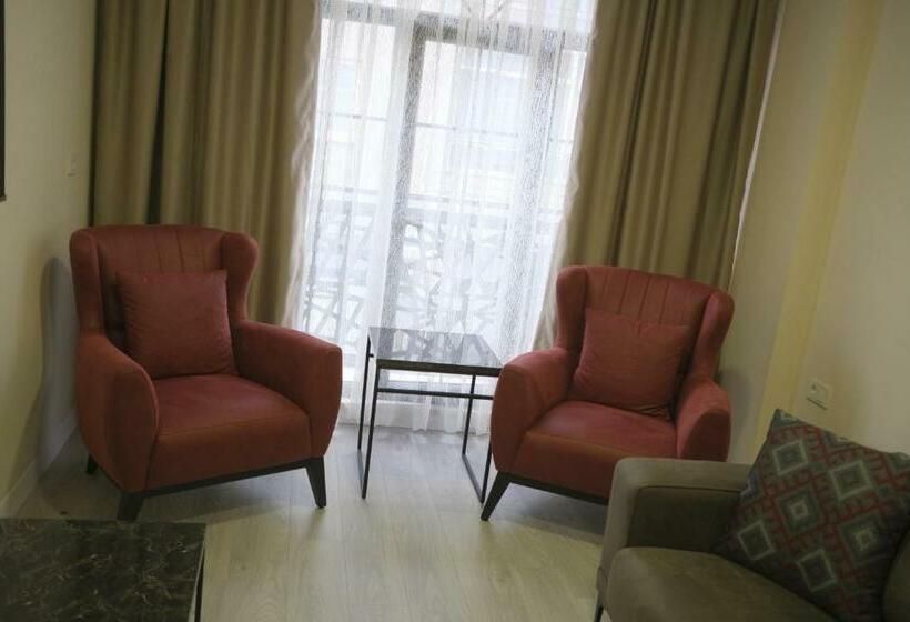 带露台的套间, Sts Hotel Luleburgaz