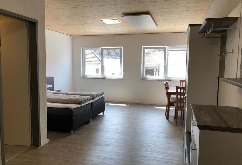 Estudio Familiar, Landgasthof Krone