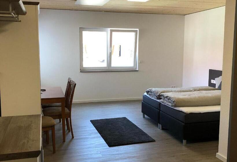 Estudio Familiar, Landgasthof Krone