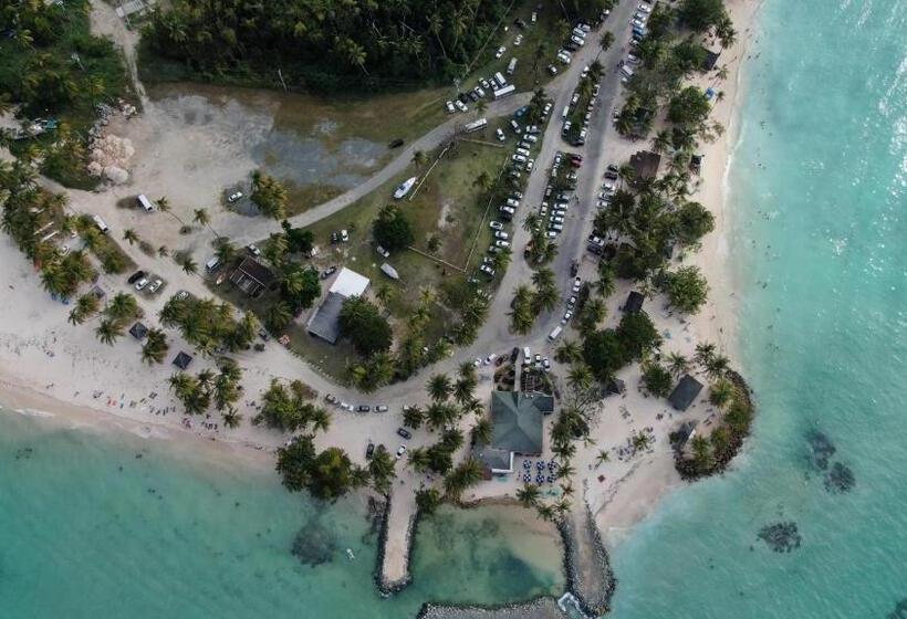 Estudio Estándar, Carolina Point Resort