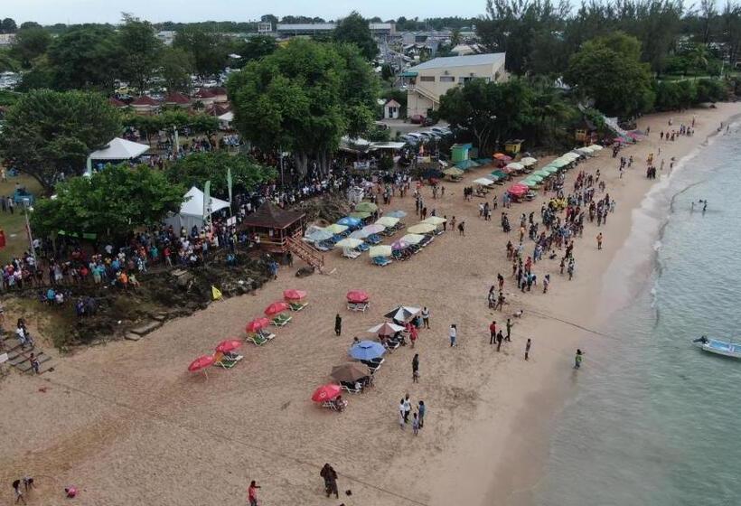 Estudio Estándar, Carolina Point Resort