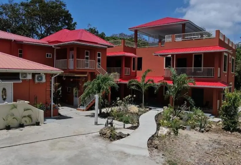 استودیو استاندارد با چشم‌انداز باغ, Carolina Point Resort