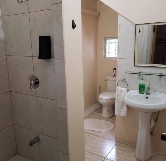 استودیو استاندارد با چشم‌انداز باغ, Carolina Point Resort