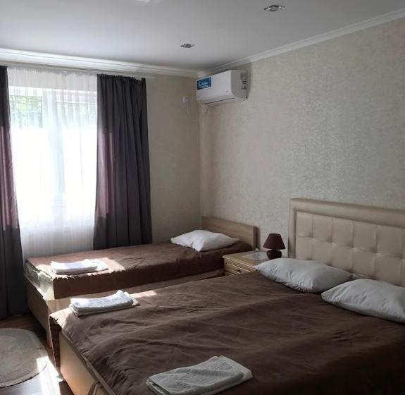 Семейный Номер, готель спа еліт