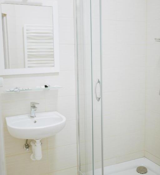 Трехместный Номер Комфорт, готель спа еліт