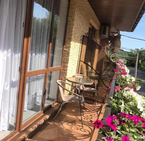 Люкс с Балконом, готель спа еліт