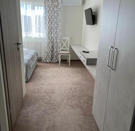 Трехместный Номер Superior, готель спа еліт