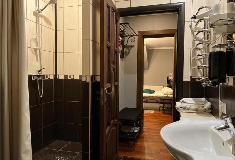 スタンダードルーム, кузня міні готель