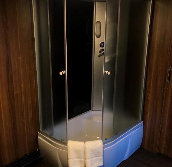 스탠다드 스튜디오, кузня міні готель