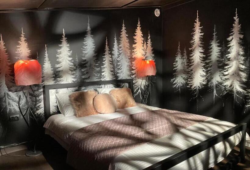 스탠다드 스튜디오, кузня міні готель