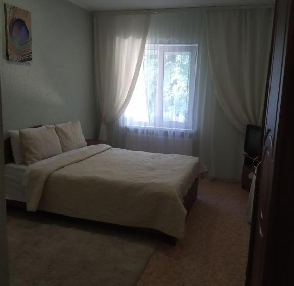 اتاق اکونومی, Acapulco