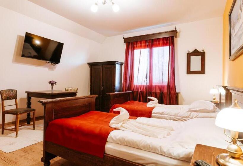 标准间, Conacul Nagy