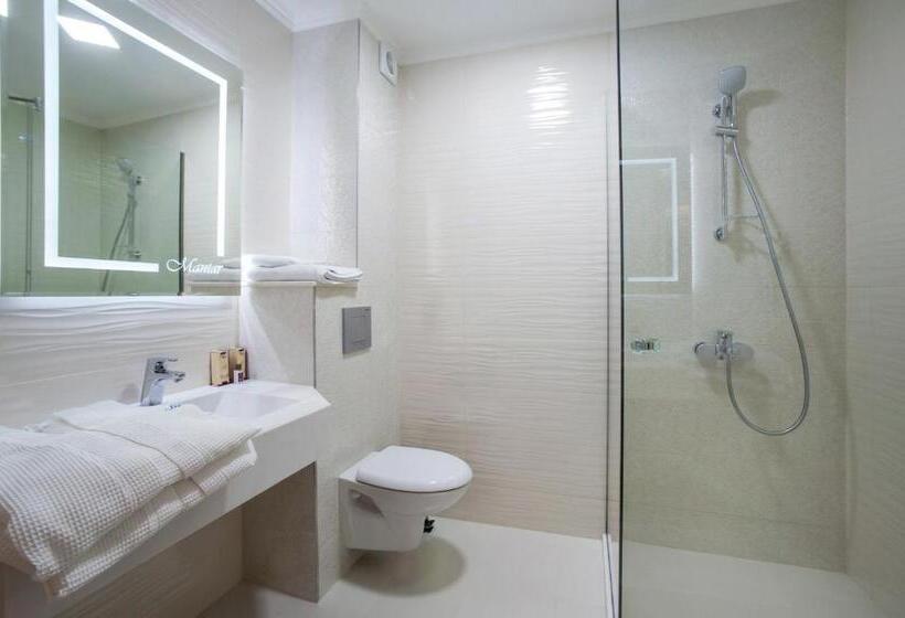 חדר דלוקס עם נוף להרים, Mantar Spa