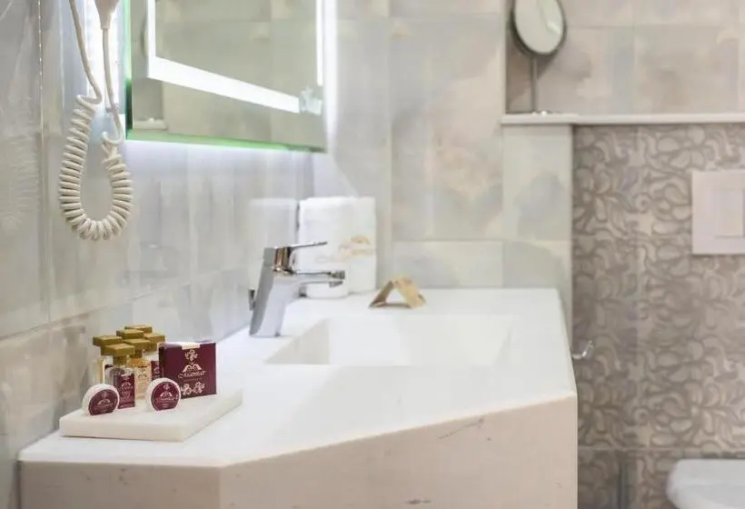 デラックススイート, Mantar Spa