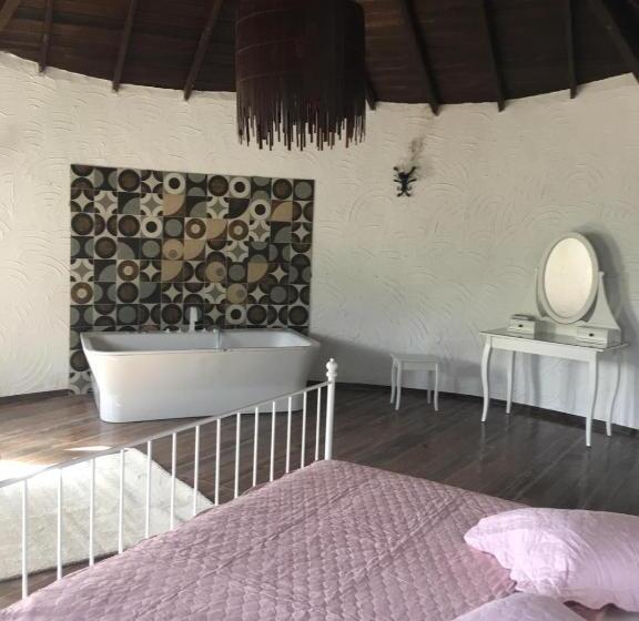 스위트, The Stone Castle Boutique