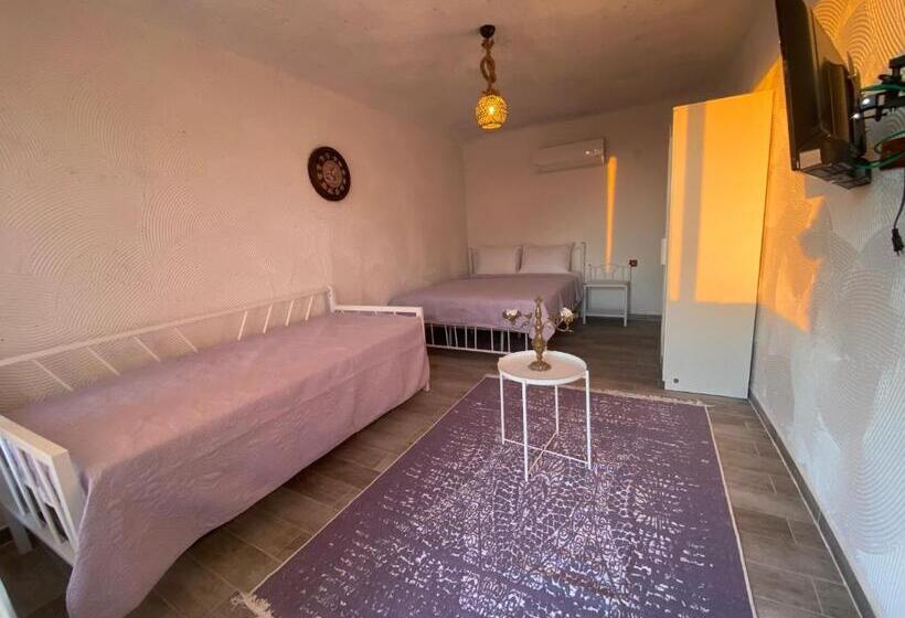 스탠다드 룸 산 전망, The Stone Castle Boutique