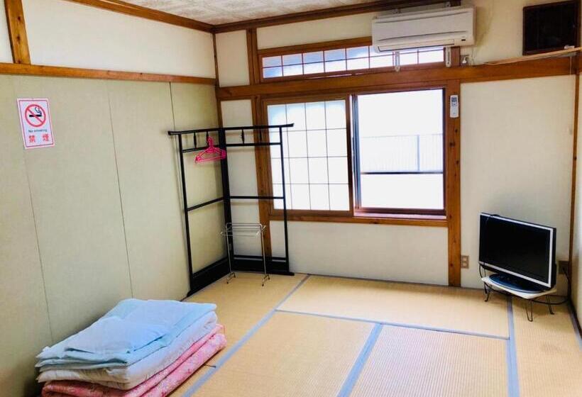 Standardzimmer, タカマス民宿