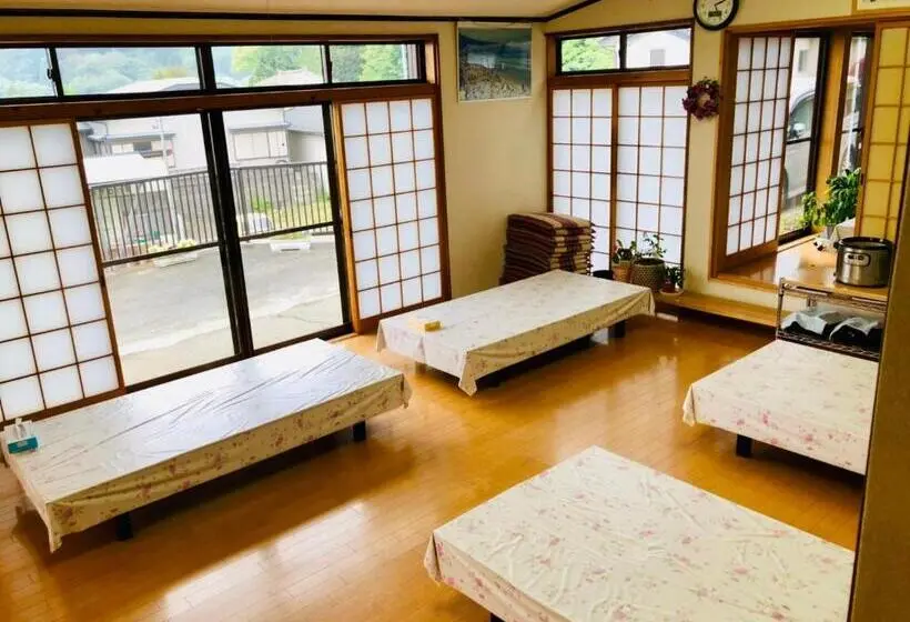 スタンダードルーム, タカマス民宿
