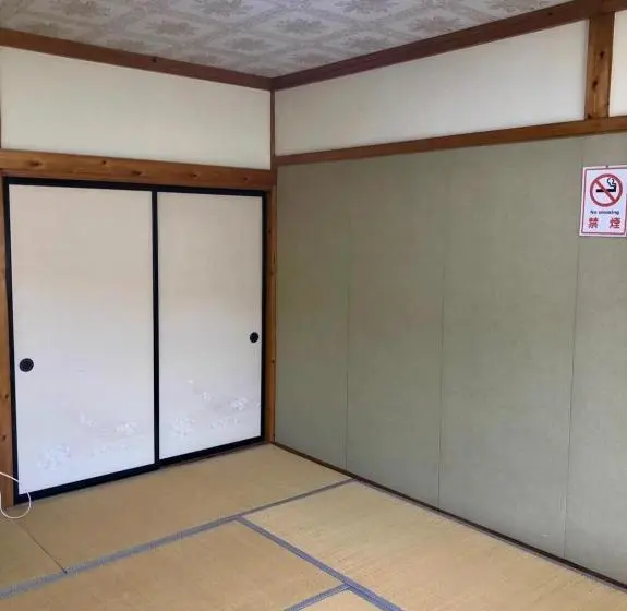 スタンダード4人部屋, タカマス民宿