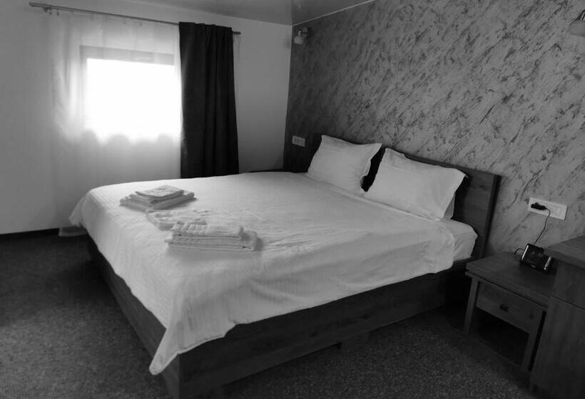 デラックストリプルルーム, Dnt House & Spa