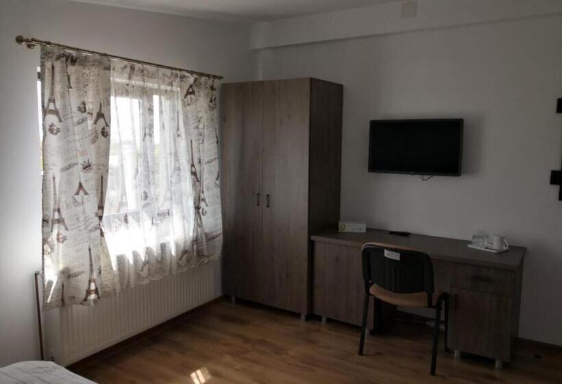 スタンダードスタジオ, Dnt House & Spa