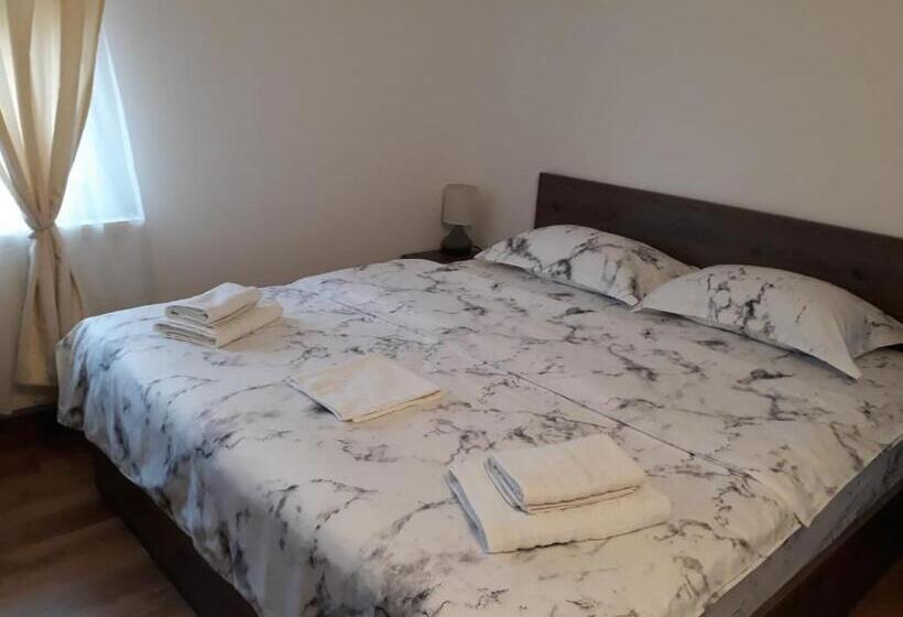 デラックスファミリールーム, Dnt House & Spa