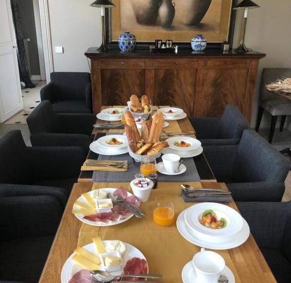 غرفة قياسية مطلّة علي حمام السباحة, Le Baptistère   Adults Only