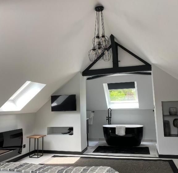 غرفة قياسية, Le Baptistère   Adults Only