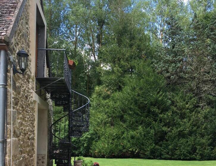 جناح مطلّ علي الحديقة, Le Colombier De Hanches   Teritoria