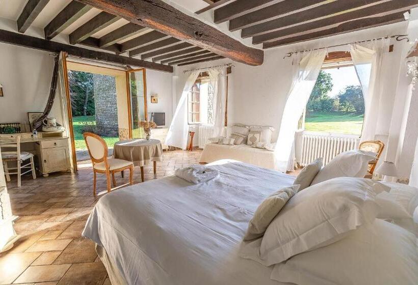 Люкс Вид на Сад, Le Colombier De Hanches   Teritoria