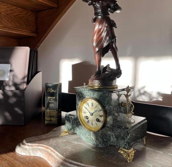 جناح مطلّ علي الحديقة, Le Colombier De Hanches   Teritoria