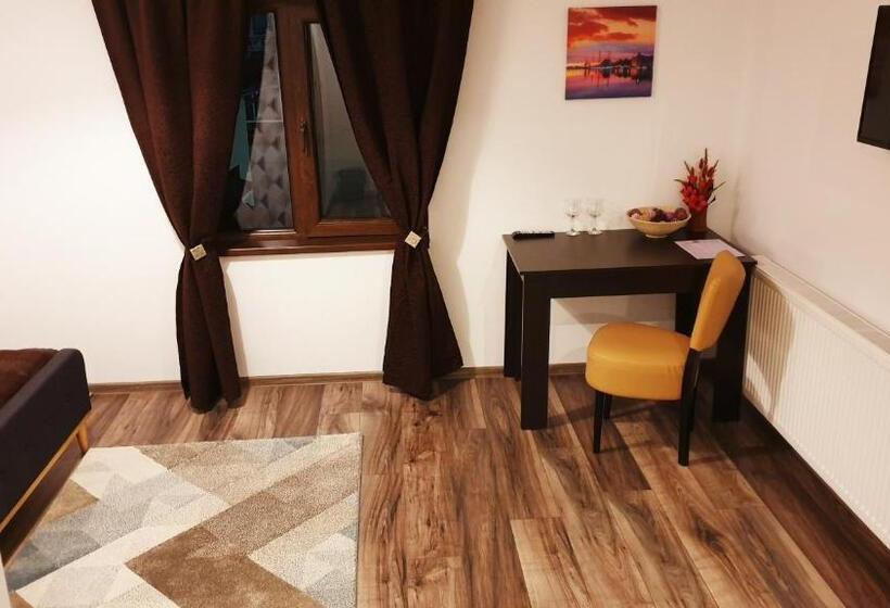 豪华房间, River Star