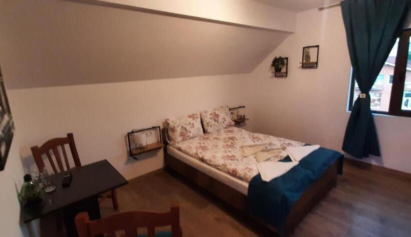 豪华房间, River Star