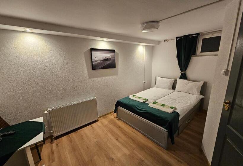 豪华房间, River Star