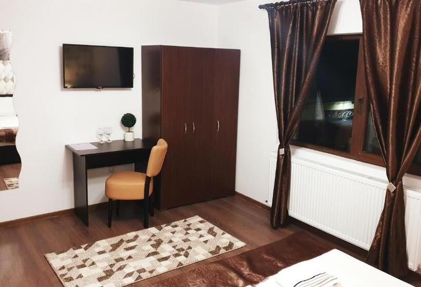 带2个卧室的套房, River Star