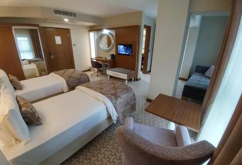 ファミリールーム, Tuna Otel Rezi̇dans