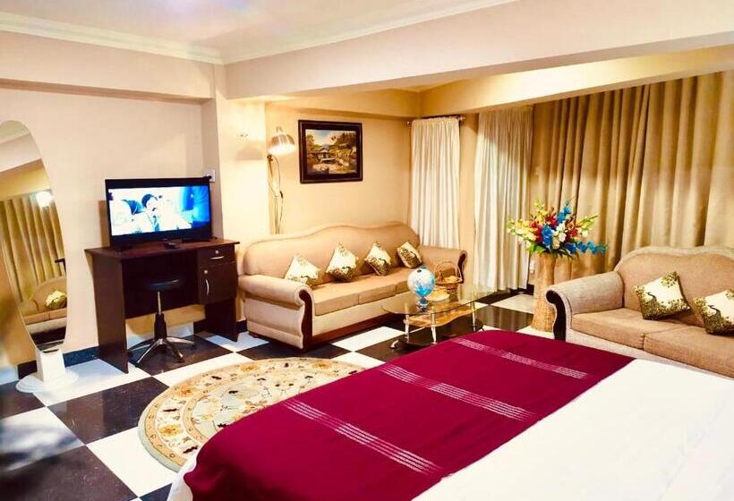 Стандартный Номер Кровать Кинг, Aizawl