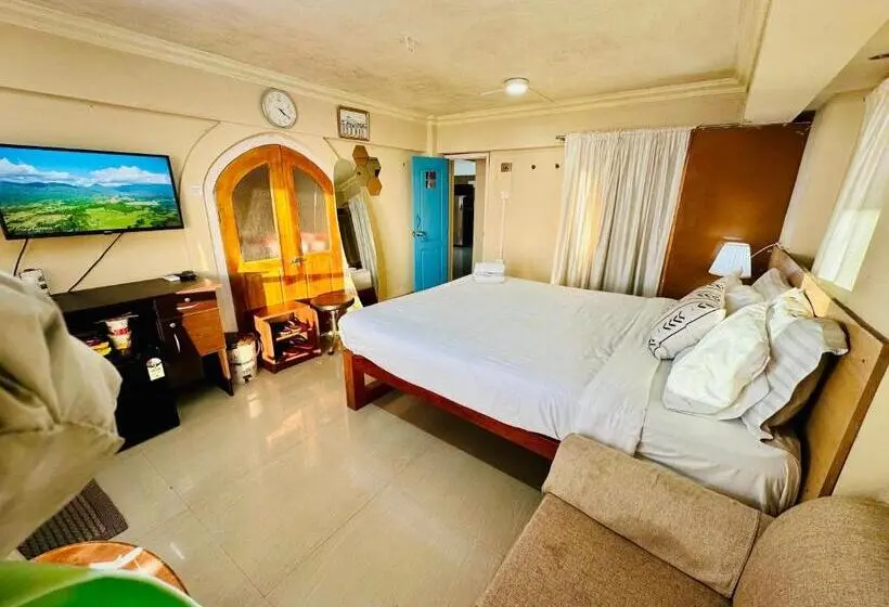 デラックスルーム, Aizawl