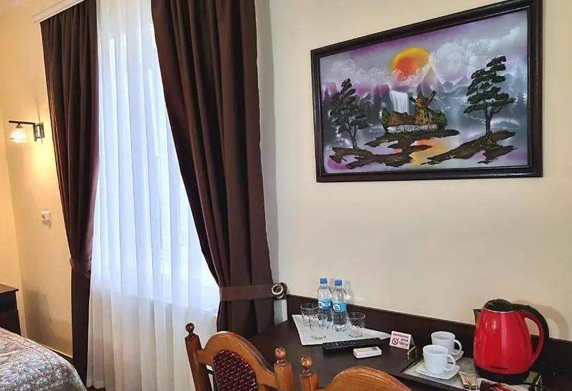 Perhejuniorsviitti, готель валерія