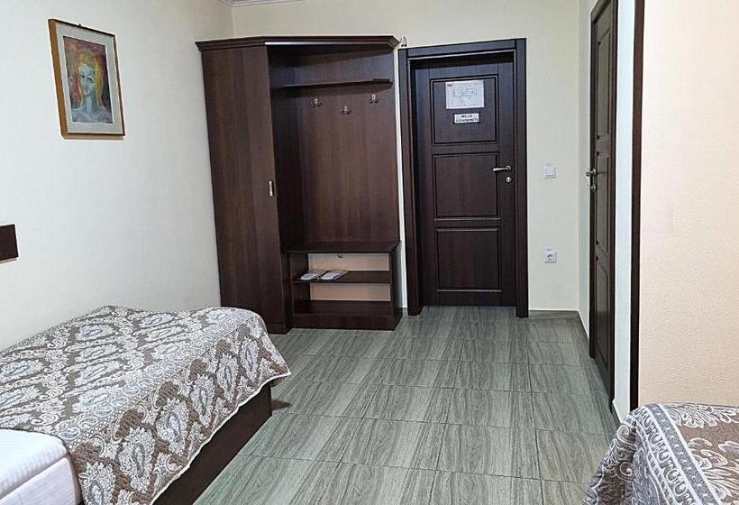 高级家庭房间, готель валерія