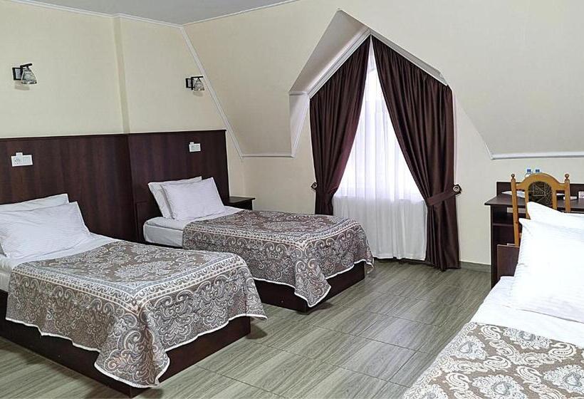 高级家庭房间, готель валерія