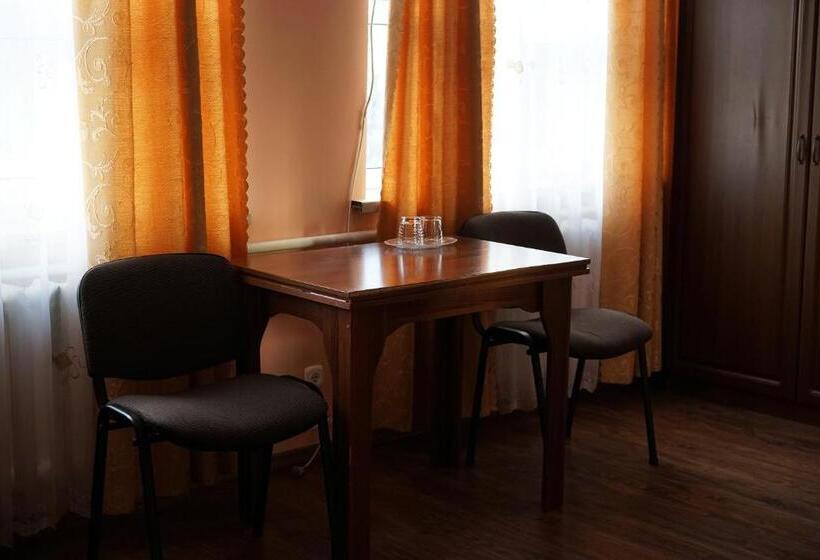 חדר סטנדרט לשלושה, Comfort