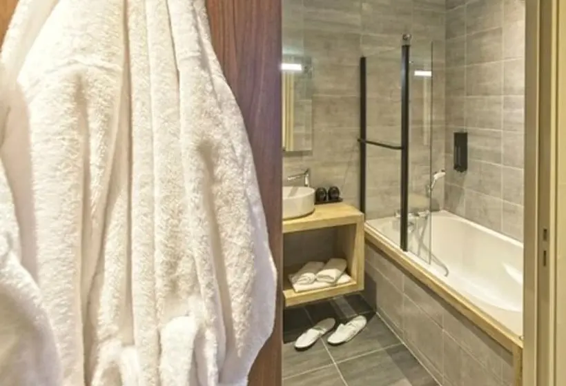 デラックスルーム, Hôtel & Restaurant La Maison Des Blés