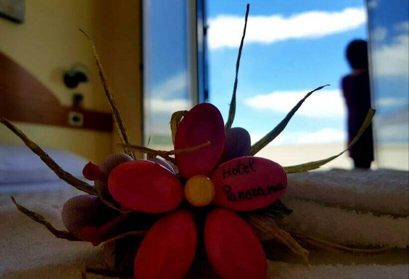 חדר סטנדרט לשלושה, Panorama