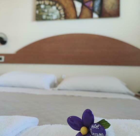 חדר סטנדרט לשלושה, Panorama